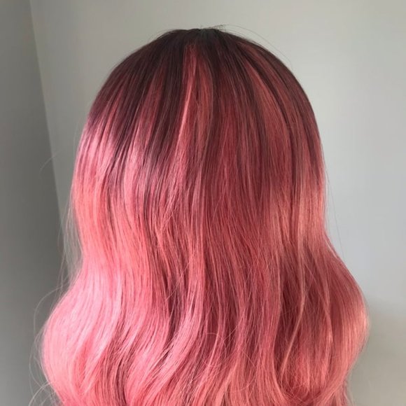 ✨HOST PICK ✨ Rooted Pink Body wave Wig - Picture 5 of 5